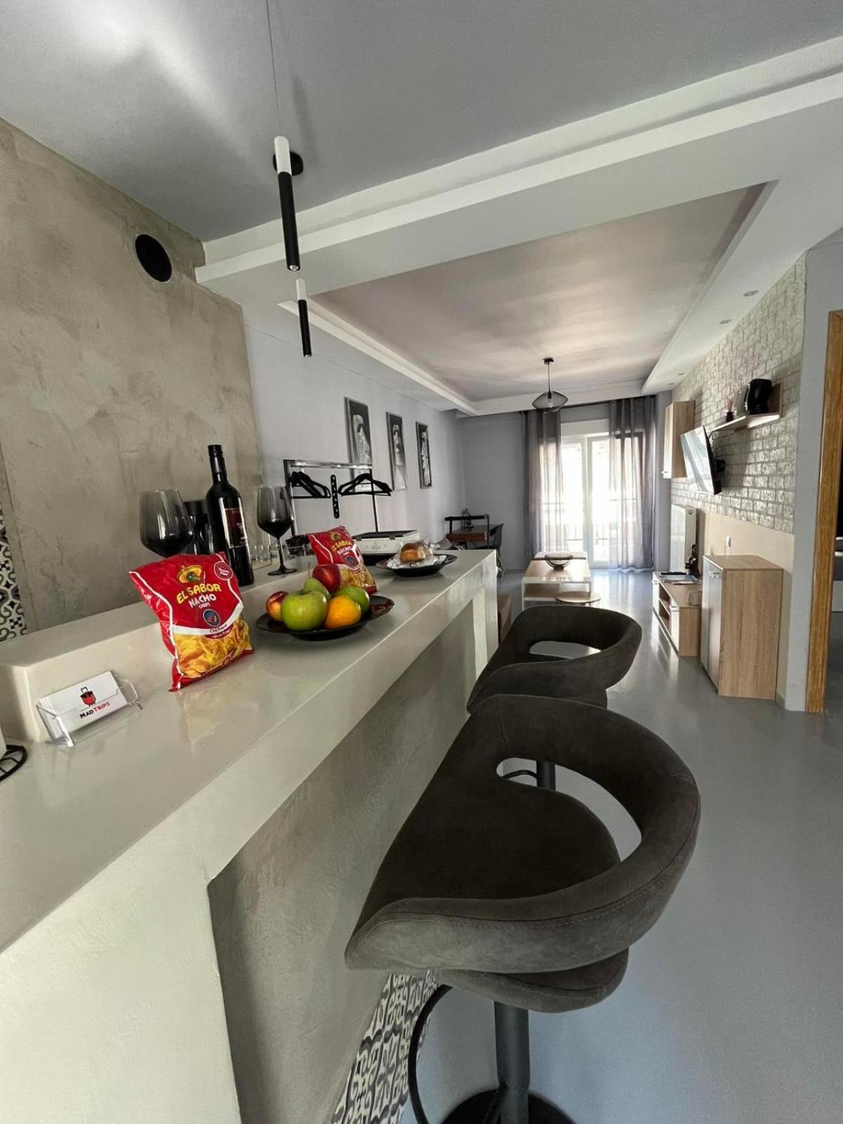 Vip Apt. Pezodromos Kalamarias Thessaloniki Exterior photo